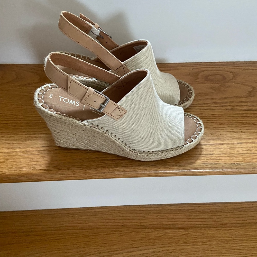 TOMS Monica Espadrille Wedge Sandal in Natural in Box - Picture 7 of 9